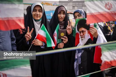 گزارش تصویری | نسل «z» پای کار انقلاب اسلامی