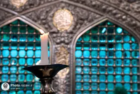 ویدئو | غبارروبی شبکه&zwnj;های ضریح مطهر حضرت رضا (ع) همزمان با آغاز دهه کرامت