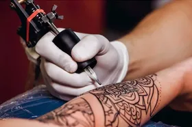 میزبانی از &laquo;ایدز&raquo; و &laquo;هپاتیت&raquo; با تتو!