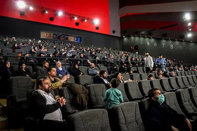 رونمایی و اکران فیلم مستند «نفس» در مشهد