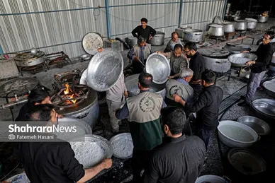 گزارش تصویری | آماده‌سازی موکب‌های خدمت‌رسانی مردمی در مشهد برای حضور میلیونی عاشقان رهبری