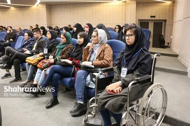 دومین روز برگزاری رویداد رسانه‌ای رج در کارخانه نورآوری مشهد