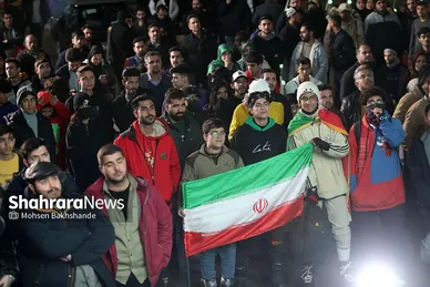 تماشای فوتبال ایران و قطر در سینماهای مشهد
