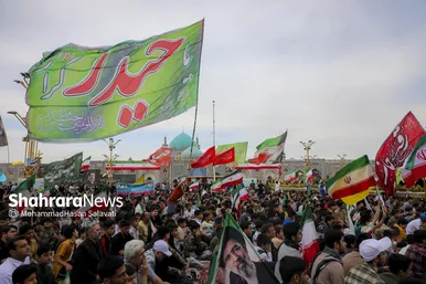 گزارش تصویری | اجتماع بزرگ «مشت‌های گره‌کرده» در حرم مطهر رضوی