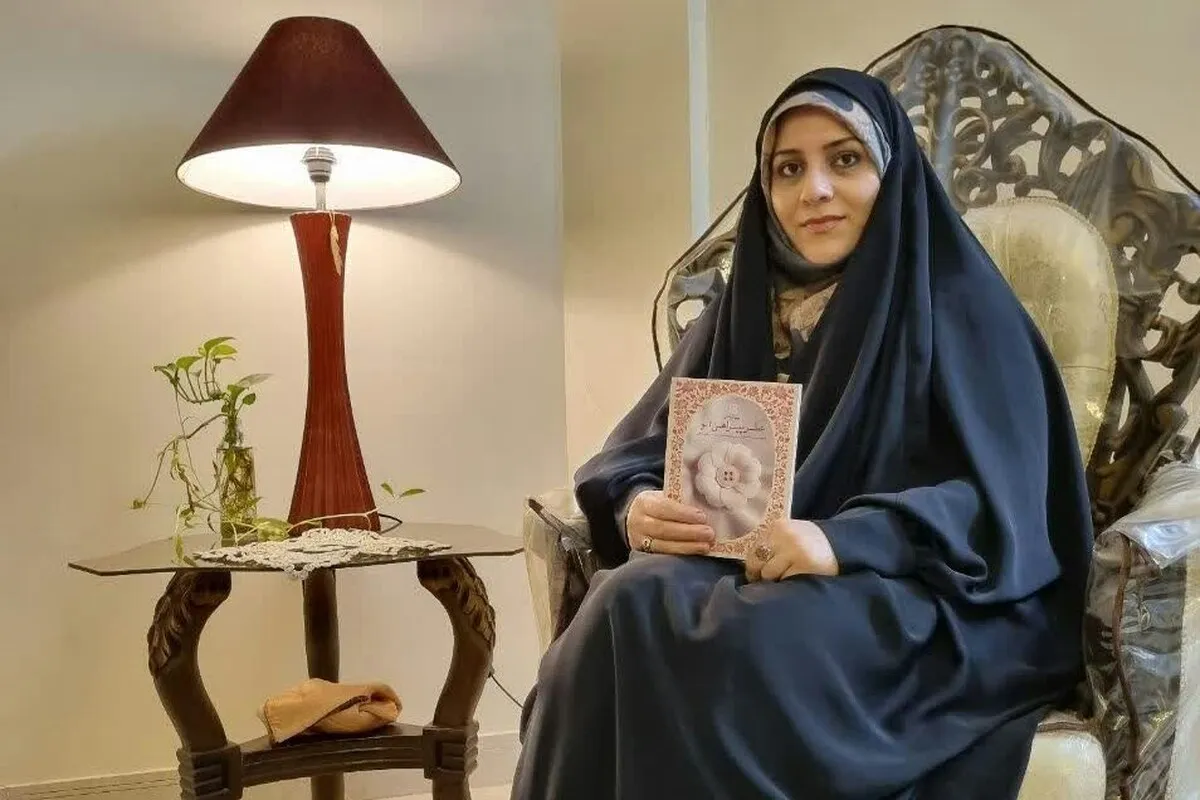 گفتگو با بانوی نویسنده‌ای که بیش از ۶۰ کتاب در حوزه دفاع مقدس نوشته است