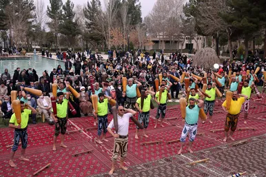 آیین نوروزگاه در آرامگاه حکیم ابوالقاسم فردوسی