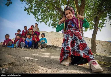 عبور عشایر از خرم آباد