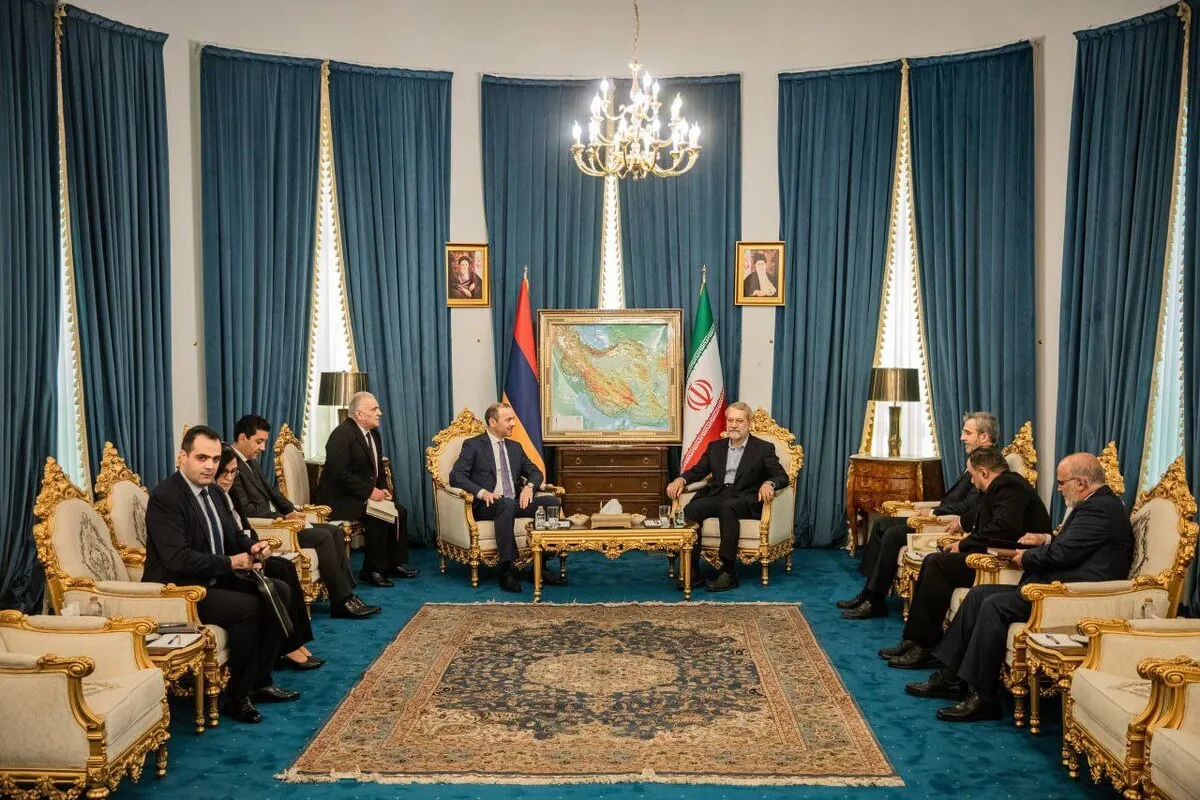 لاریجانی: ایران با هرگونه تغییر ژئوپولیتیک منطقه و آسیب به روابط تهران-ایروان مخالف است