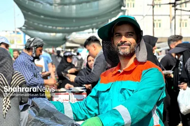 عکس | خدمت رسانی پاکبانان مشهدی به زائران اربعین در نجف اشرف