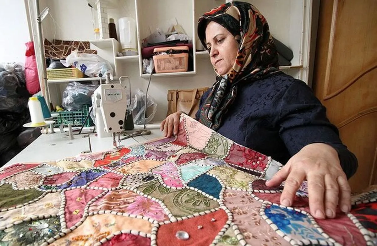 سهم زنان در اشتغال خانگی ۸۰ درصد است