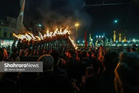 ویدئو | مراسم عزادارای و سینه&zwnj;زنی شب عاشورای حسینی در نقاط مختلف مشهد مقدس
