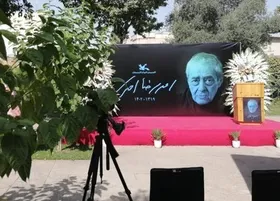 &laquo;احمدرضا احمدی&raquo; شاعر و نویسنده معاصر در خانه ابدی اش آرام گرفت