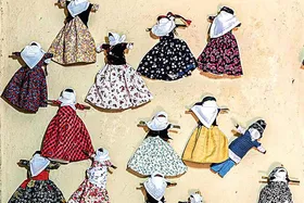 قصه عروسک&zwnj;های بی چهره روستای حاجی بیگی و ایجاد سبک جدیدی از گردشگری