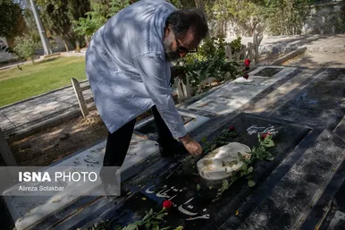 عکس‌هایی از حضور جمعی از سینماگران در قطعه هنرمندان