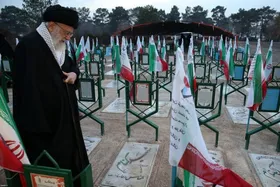 پیام رهبر معظم انقلاب به مناسبت روز تجلیل&zwnj; از شهیدان&zwnj; و ایثارگران