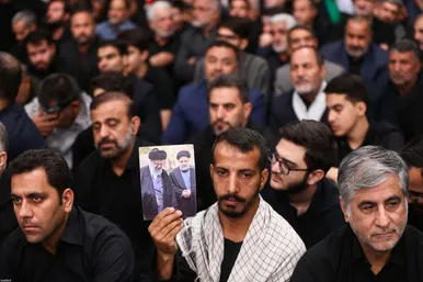 گزارش تصویری | سخنرانی رهبر معظم انقلاب در مراسم عزاداری شهادت امام رضا(ع)