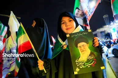 گزارش تصویری | شانزدهمین شب حضور مردم مشهد در خیابان‌های مشهد