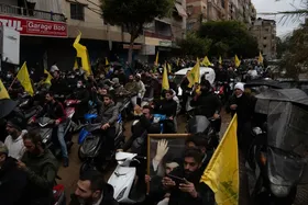 شادی مردم لبنان در خیابان&zwnj;ها پس از آتش&zwnj;بس + فیلم