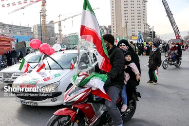 راهپیمایی خودرویی ۲۲ بهمن در مشهد - ۲