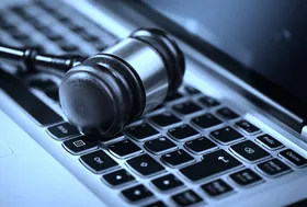 ماجرای خودکشی پسر مشهدی پس از دریافت گزارش پلیس آمریکا