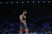 ساعت بازی علیرضا مهمدی در فینال کشتی فرنگی قهرمانی جهان ۲۰۲۵
