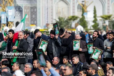 گزارش تصویری | عزاداری شهادت رهبر معظم انقلاب اسلامی، در حرم امام‌رضا (ع) - ۲