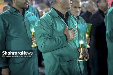 گزارش تصویری | آئین سنتی خطبه خوانی شب عاشورا در حرم مطهر رضوی
