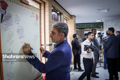 گزارش تصویری | بازدید مدیران استانی و شهری از روزنامه شهرآرا به مناسبت روز خبرنگار - ۳