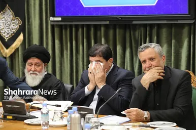 جلسه قرارگاه مرکزی خدمت رسانی به زائرین حرم مطهر رضوی