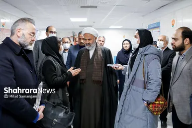 گزارش تصویری | بازدید حجت‌الاسلام نصرالله پژمانفر، رییس کمیسیون اصل نود مجلس، از بیمارستان فارابی مشهد