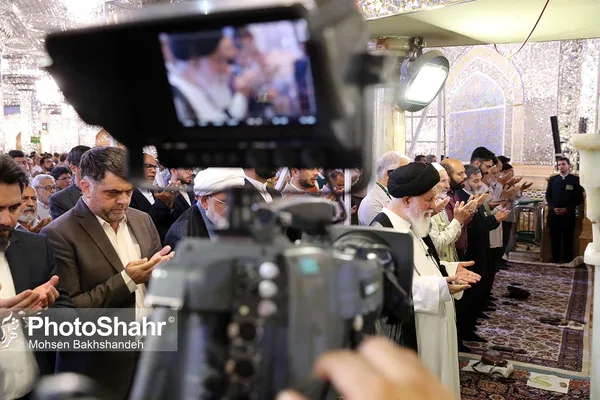 اقامه نماز عید قربان در حرم مطهر رضوی | آیت الله علم الهدی: روز عید قربان، روز قربانی کردن هوای نفس است + فیلم و تصاویر