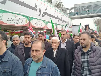 گزارش تصویری | حضور اعضای هیئت دولت چهاردهم در راهپیمایی ۲۲ بهمن ۱۴۰۴