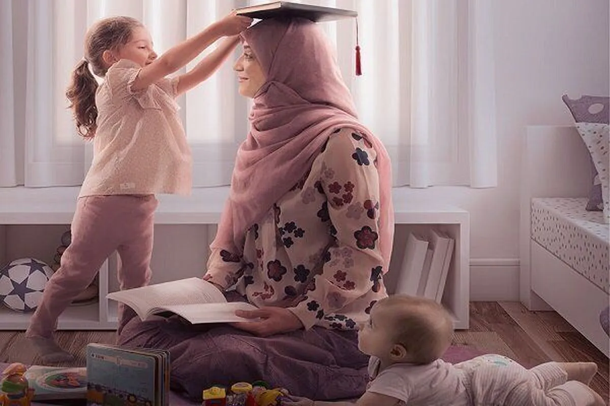 نقش مؤثر مادر در حلقه وصل ایمان و خودسازی در محیط خانه