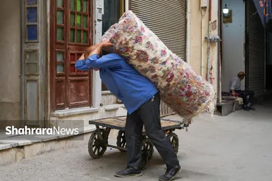 عکس‌هایی از بازار فرش مشهد