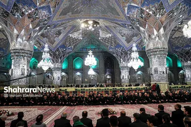 دعا برای سلامتی رئیس جمهور در حرم مطهر رضوی
