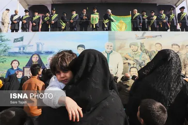 عکس‌هایی از مراسم سالگرد شهادت حاج قاسم سلیمانی در گلزار شهدای کرمان