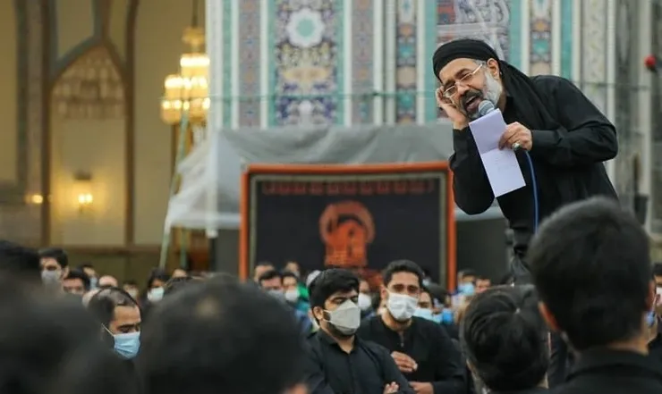 ویدئو| نسخه کامل آئین «چهارپایه خوانی» حاج محمود کریمی در حرم مطهر رضوی (۳ اردیبهشت ۱۴۰۱)