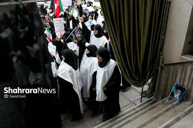 گزارش تصویری | پیاده‌روی ماتم‌زدگان شهادت قائد انقلاب در مشهد (۱۰ اسفند ۱۴۰۴)