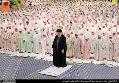 مراسم جشن تکلیف دختران دانش‌آموز در حضور رهبر معظم انقلاب