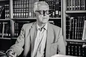 به مناسبت سالروز درگذشت عباس زریاب‌خویی