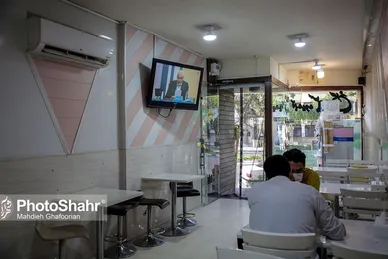 تماشای اولین مناظره انتخاباتی نامزد های ریاست جمهوری