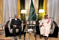 استاندار خراسان رضوی با محوریت توسعه پرواز‌های عربستان به مشهد، با سفیر این کشور دیدار کرد
