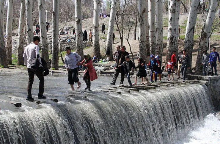 بوستان های بزرگ شهر پذیرای زائران و مجاوران در روز طبیعت | آماده باش بیش از  ۲۵۰۰ نفر از نیروهای خدمات شهری