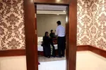 نشت گاز در هتل ۹ طبقه در مشهد | ۳۰ نفر مسموم شدند + عکس
