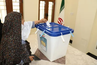 عکس‌هایی از انتخابات چهاردهمین دوره ریاست‌جمهوری در کنسولگری ایران در هرات افغانستان