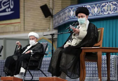 دیدار جمعی از مسئولان نظام و مهمانان شرکت کننده در کنفرانس وحدت اسلامی با رهبر معظم انقلاب