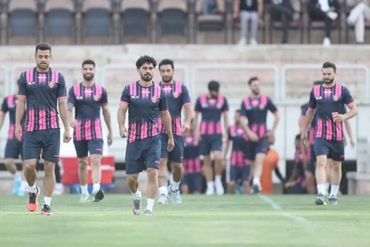 چرا پرسپولیس برای ستاره خود کلیپ معرفی نساخت؟