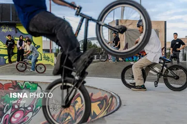 گزارش تصویری | ورزش‌های خیابانی؛ دوچرخه سواری BMX در جنوب تهران