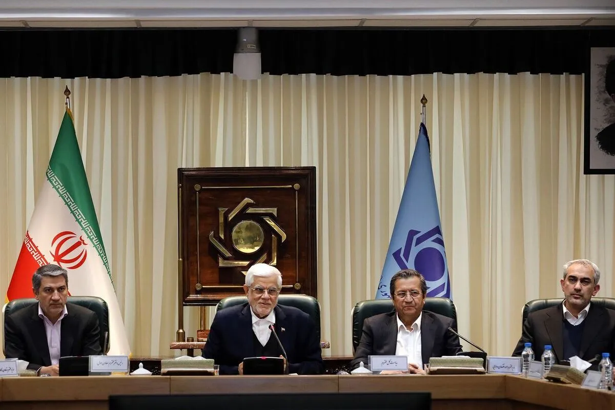 عارف: تأمین و تضمین امنیت غذایی و بهبود معیشت مردم اولویت دولت است