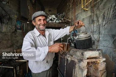 عزیزِ آهنگر